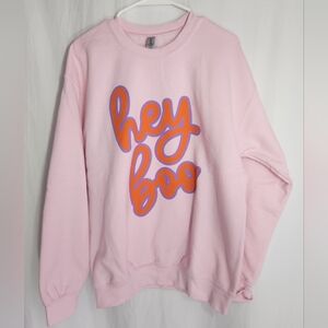 GiLDAN HEY BOO Customized Sweatshirt In Pink, Size M